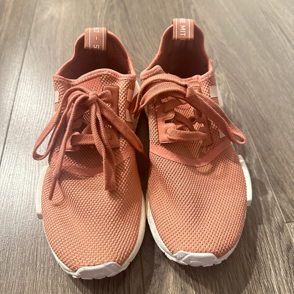 Adidas NMD R1 Pink size 6